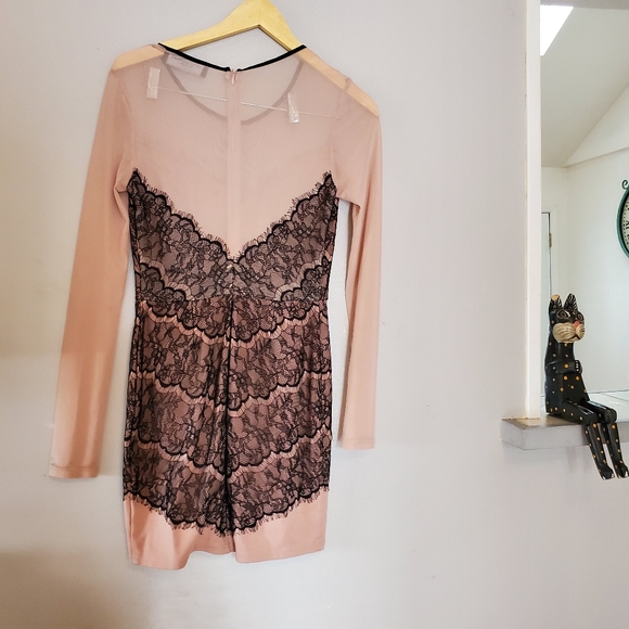 Akira Chicago lace dress - Picture 5 of 5